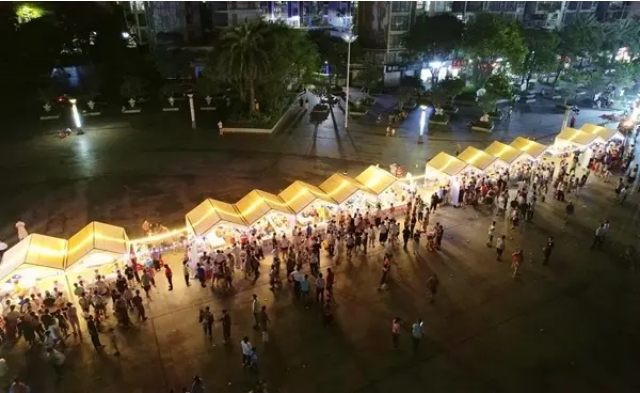 港南区：“中医夜市”点亮健康夜生活